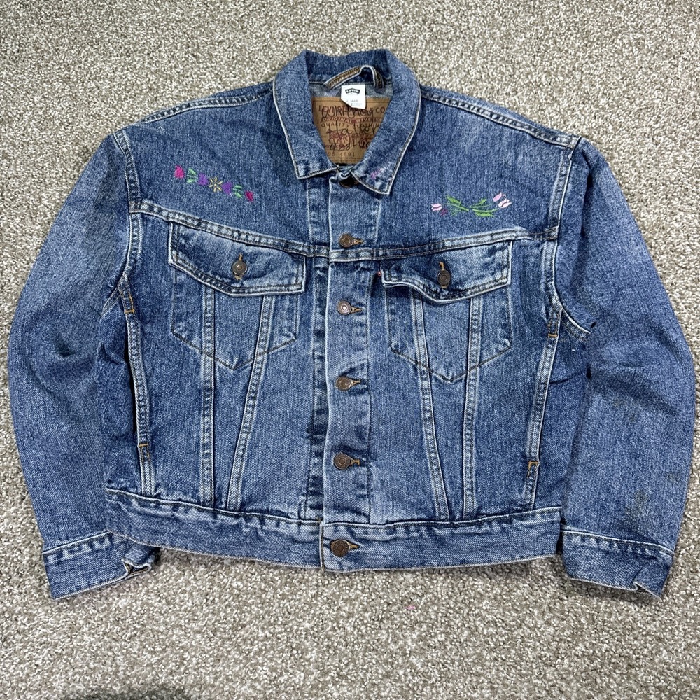 Vintage Levi's Denim Jean Jacket Sz Small Blue USA 1993 Trucker Type 3 Med Wash
